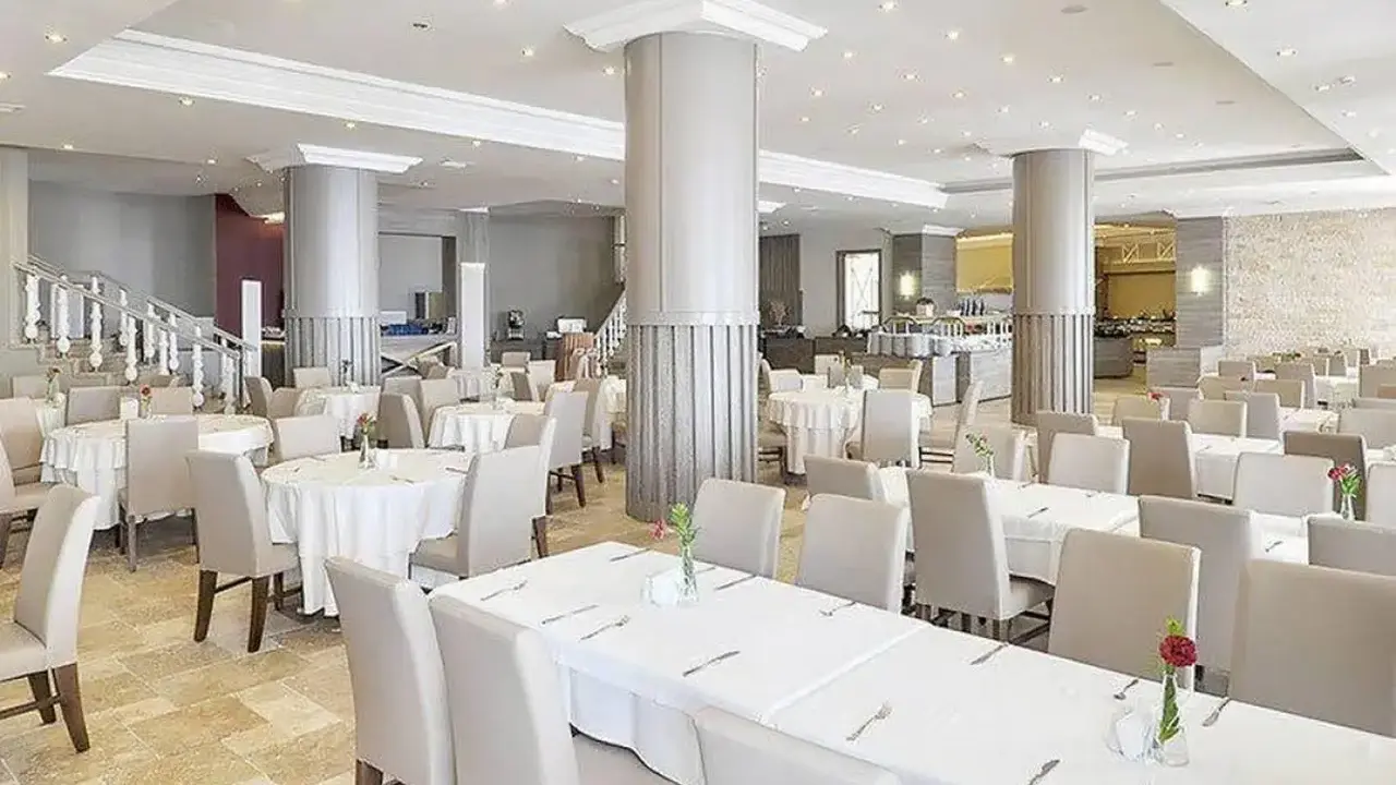LADONIA HOTELS ADAKULE