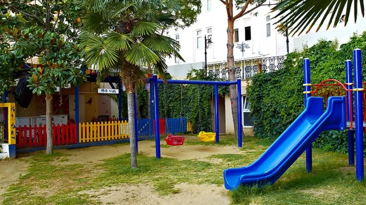 LADONIA HOTELS ADAKULE