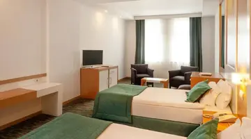 LADONIA HOTELS ADAKULE