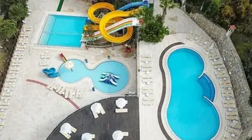 Ladonia Hotels Adakule