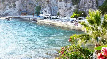 LADONIA HOTELS ADAKULE