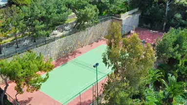 LADONIA HOTELS ADAKULE