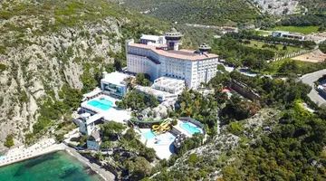 LADONIA HOTELS ADAKULE