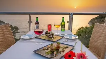 Ladonia Hotels Adakule