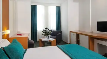 LADONIA HOTELS ADAKULE