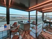 Lady Diana Hotel