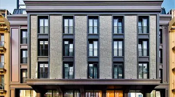 Lady Diana Hotel