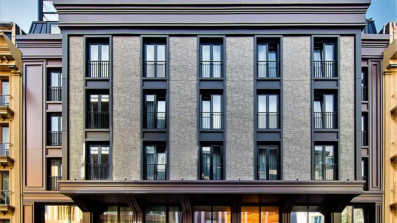 Lady Diana Hotel