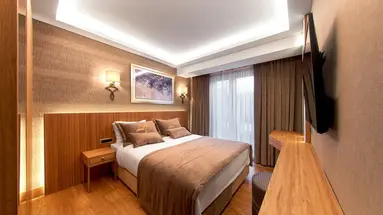 Lady Diana Hotel