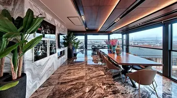 LADY DIANA HOTEL