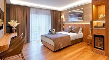 LADY DIANA HOTEL