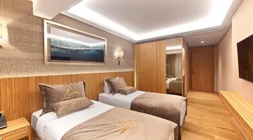 Lady Diana Hotel