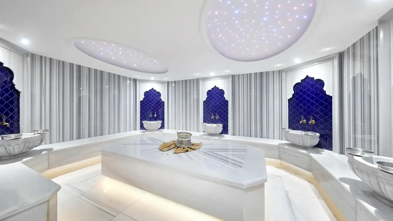 Lady Diana Hotel