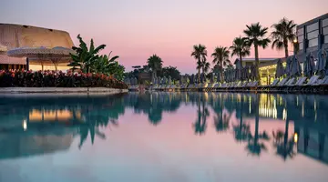 LAGO HOTEL