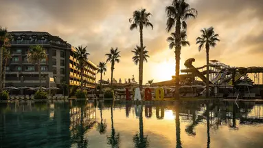 LAGO HOTEL