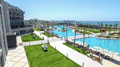 LAGO HOTEL