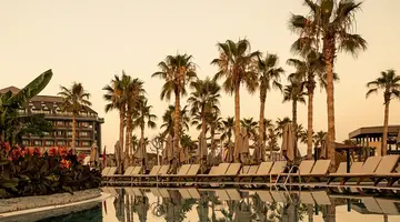 LAGO HOTEL