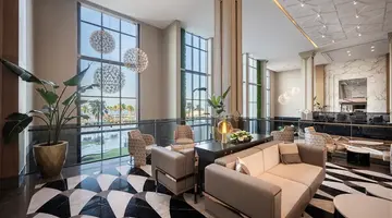 LAGO HOTEL