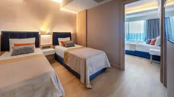 LAGO HOTEL