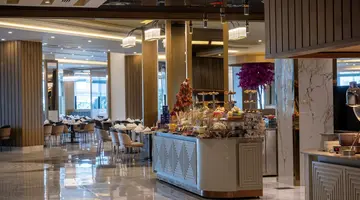 LAGO HOTEL