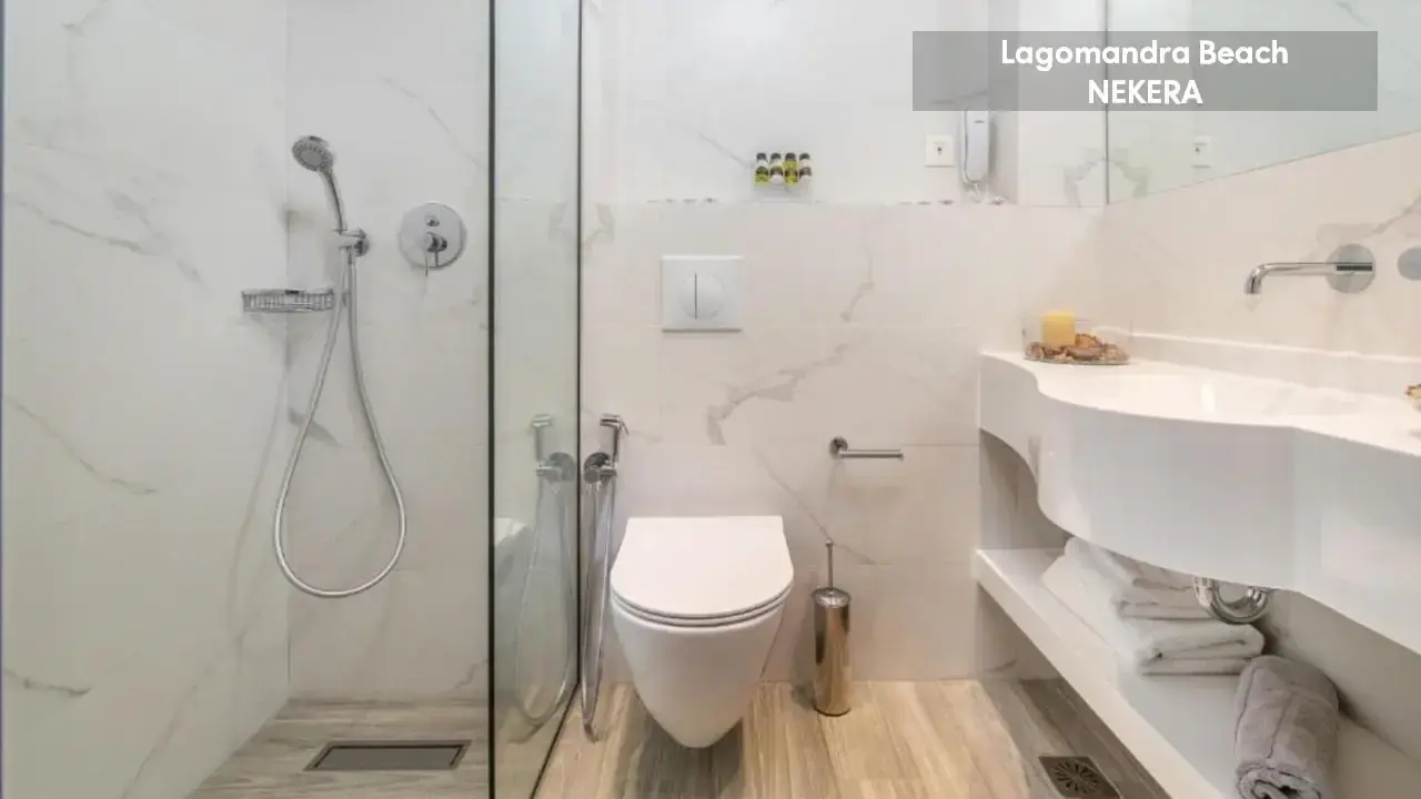 Lagomandra Beach Hotel
