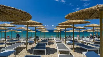 Lagomandra Beach
