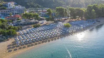 Lagomandra Beach