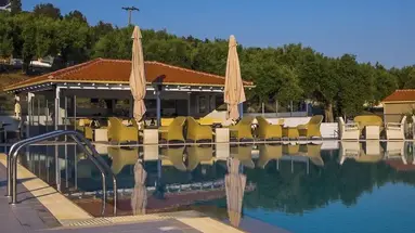 Lagomandra Beach