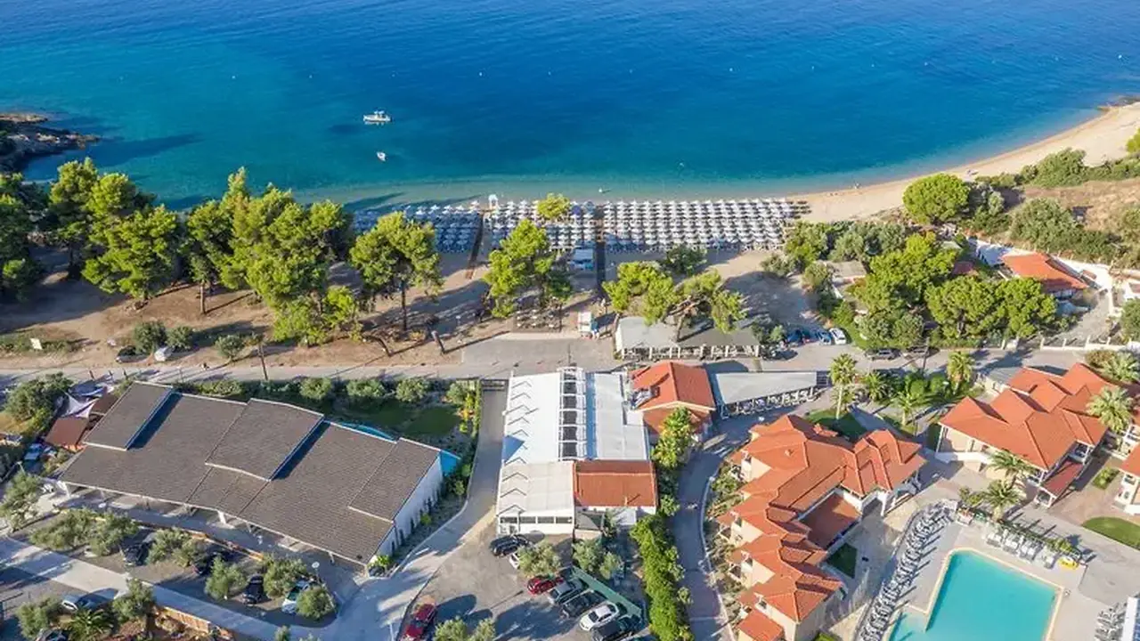 Lagomandra Hotel and Spa