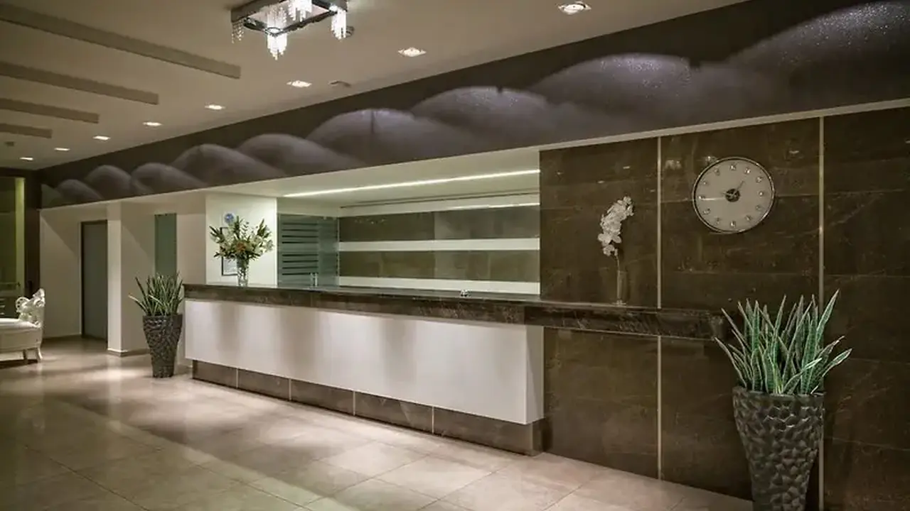 Lagomandra Hotel and Spa