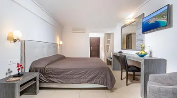 Lagomandra Hotel and Spa