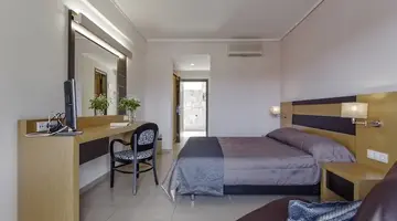 Lagomandra Hotel and Spa