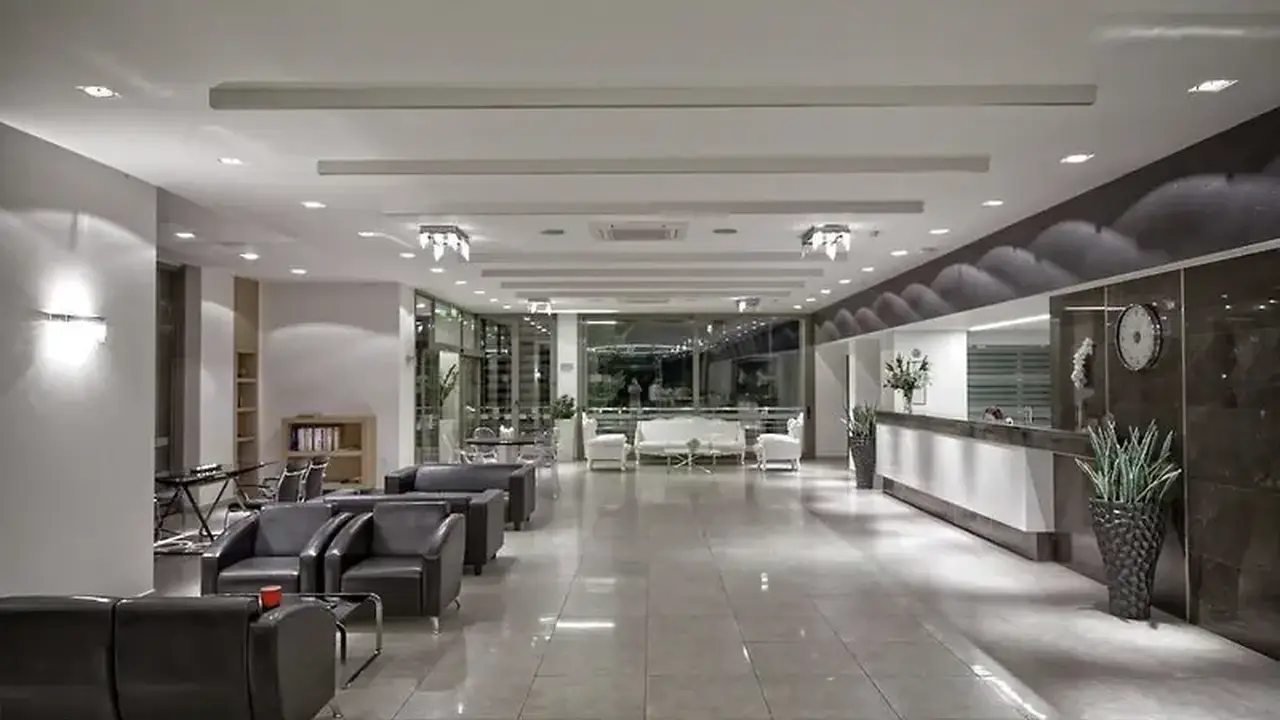 Lagomandra Hotel and Spa
