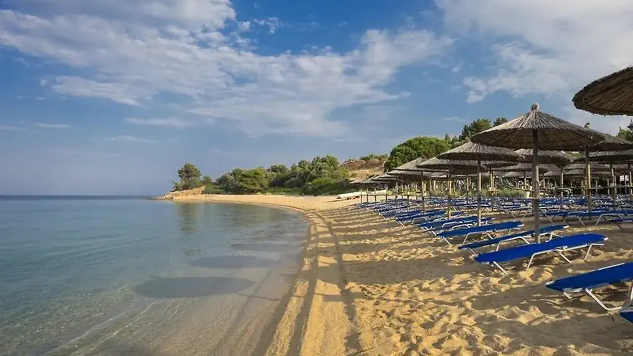 Lagomandra Hotel and Spa