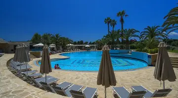 Lagomandra Hotel and Spa