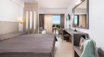 Lagomandra Hotel and Spa