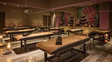Lagomandra Hotel and Spa