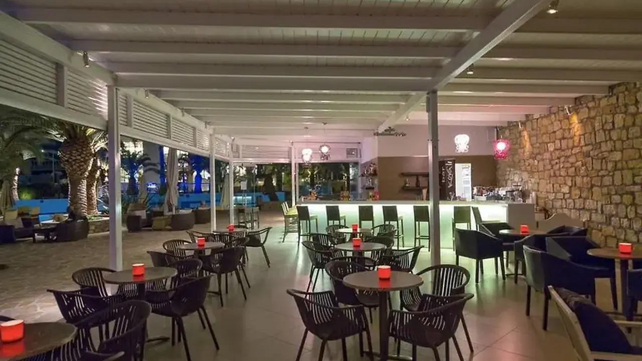 Lagomandra Hotel and Spa