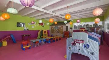 Lagomandra Hotel