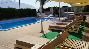 Lagoon View Apartments