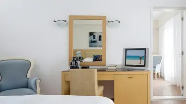 Lagos Mare Hotel
