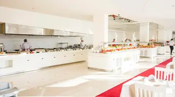 Laguna Beach Alya Resort