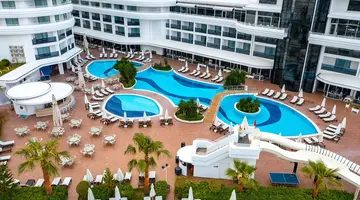 Laguna Beach Alya Resort