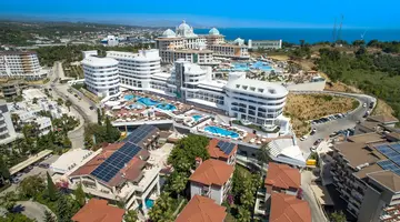 Laguna Beach Alya Resort