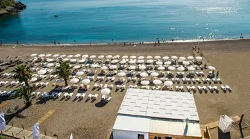 Laguna Beach Alya Resort