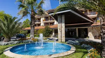 LAGUNA BEACH RESORT & SPA