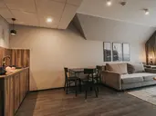 Lake Hill Apartments