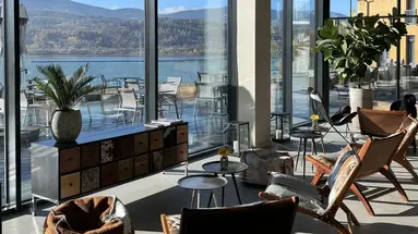 Lake Hill Apartments