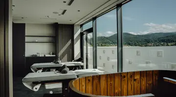 Lake Hill Resort & Spa