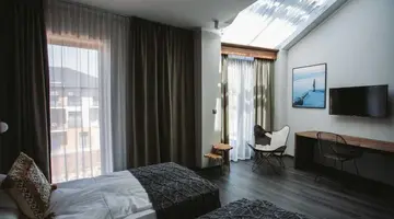 Lake Hill Resort & Spa